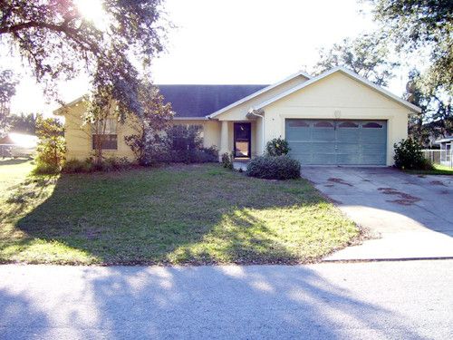 504 Hamlet Ct., Fruitland Park, FL 34731