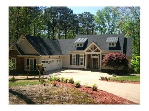 405 Cottonwood Drive, Woodstock, GA 30189