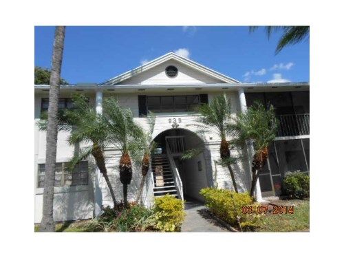 935 NE 199 ST # 202-16, Miami, FL 33179