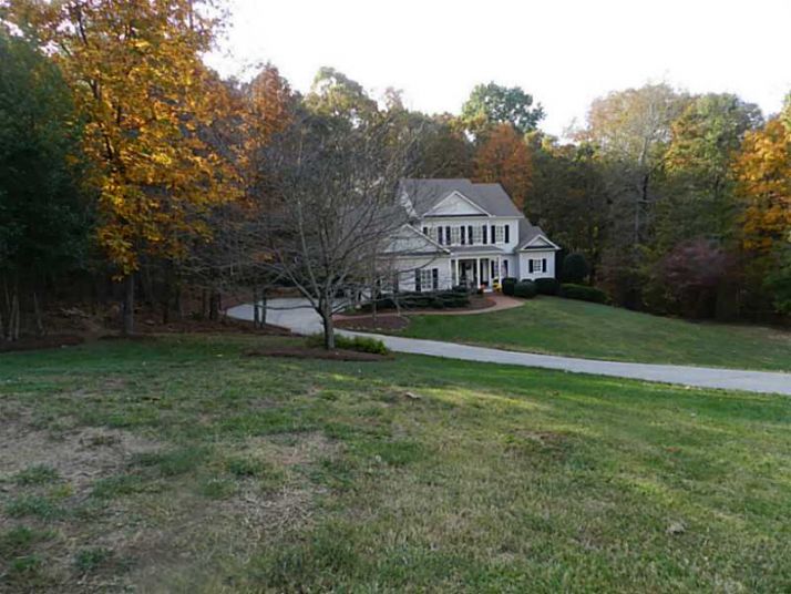 8225 Plantation Way, Cumming, GA 30028