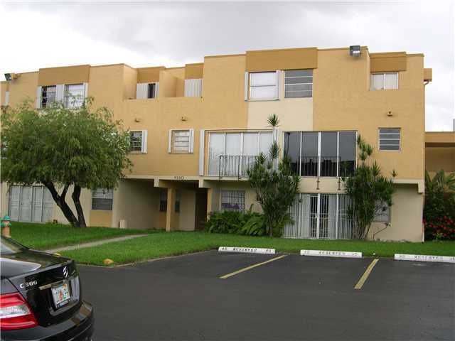 9300 W FLAGLER ST # 206C, Miami, FL 33174