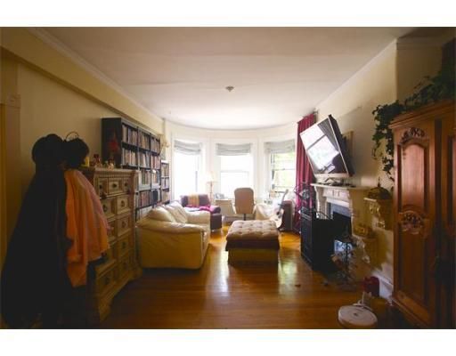 154 Newbury St #2AF, Boston, MA 02116