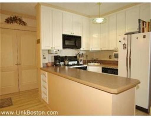 85 East India Row #10G, Boston, MA 02110