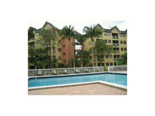 8180 GENEVA WY # 324, Miami, FL 33166