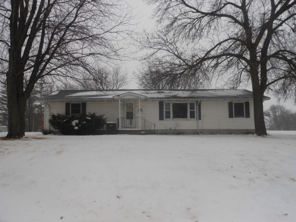 102 N Maple, Elvaston, IL 62334