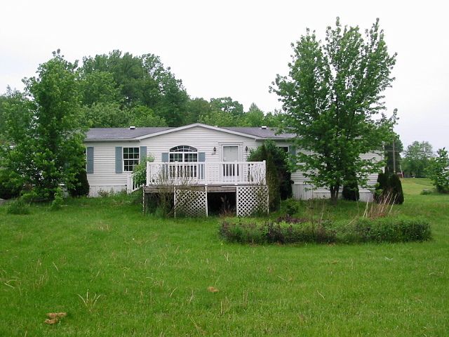 W Prairie St, Harrisville, PA 16038