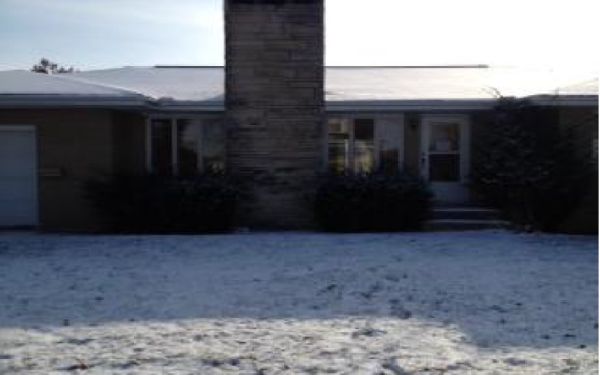 227 W 6th St, Minonk, IL 61760