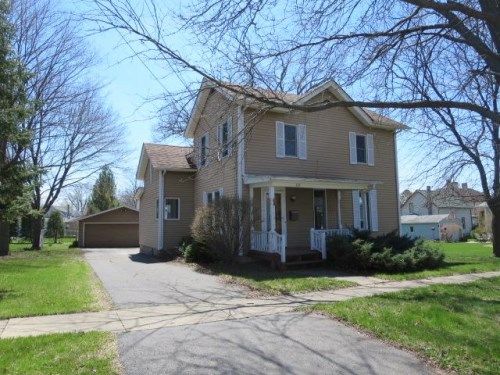 717 Grover St, Belvidere, IL 61008