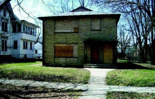 710 N Horsman St, Rockford, IL 61101