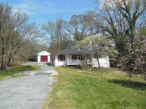 1110 Bingham Rd, Douglasville, GA 30134