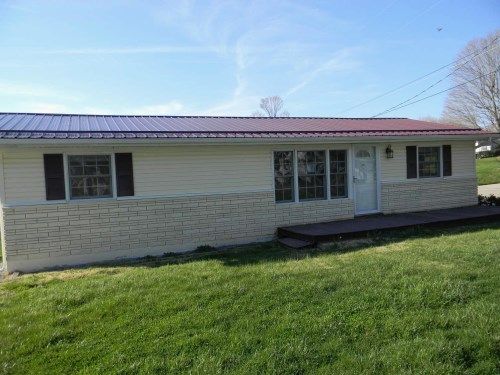 9521 Reedy Creek Rd, Bristol, VA 24202