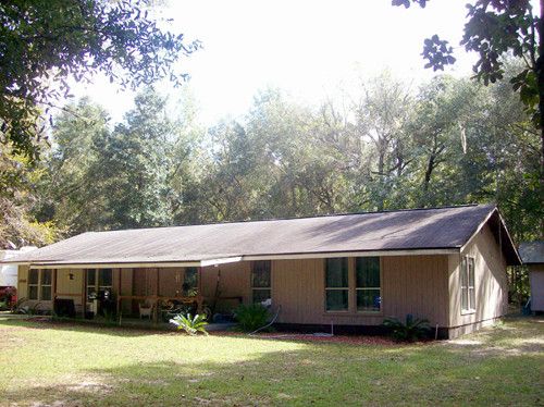 1040 CORAL FARMS, Florahome, FL 32140