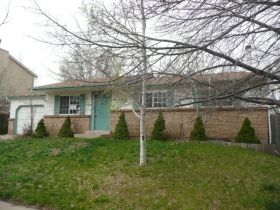 3953 S Bahama St, Aurora, CO 80013