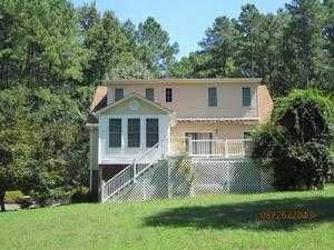 175 Lakepointe Dr, Manson, NC 27553