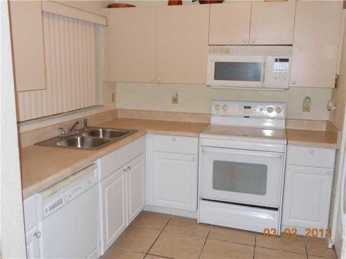 826 9TH ST, Hallandale, FL 33009