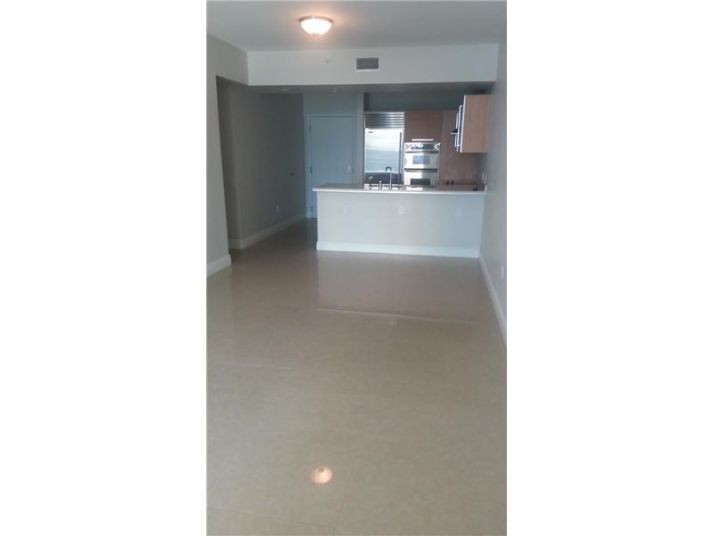 218 SE 14 ST # 2104, Miami, FL 33131