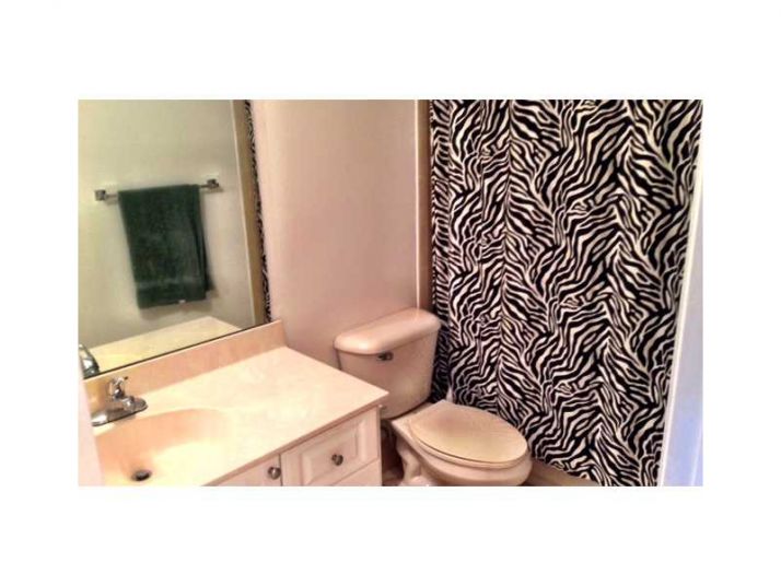 711 N PINE ISLAND # 404, Fort Lauderdale, FL 33324