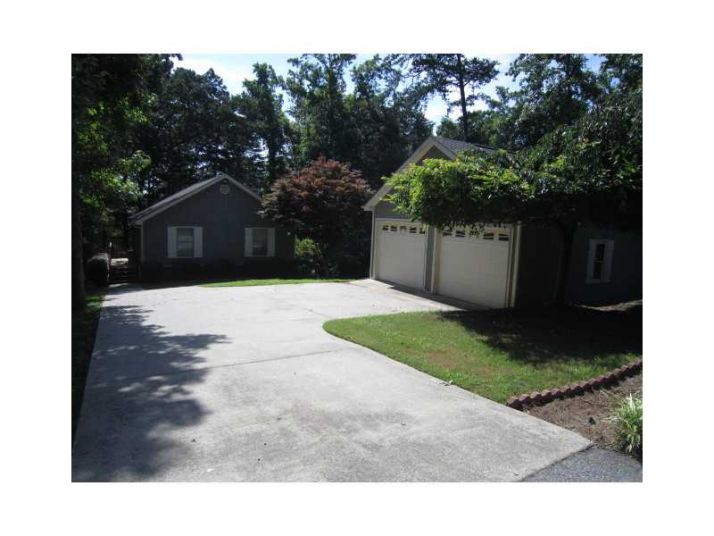 1605 Lakeside Trail, Cumming, GA 30041