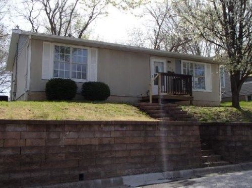 304 Fair St, Washington, MO 63090