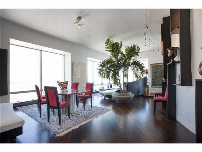1425 BRICKELL AV # 62E, Miami, FL 33131