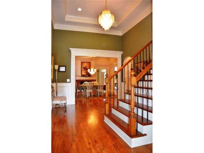 975 Windsor Place Circle, Grayson, GA 30017