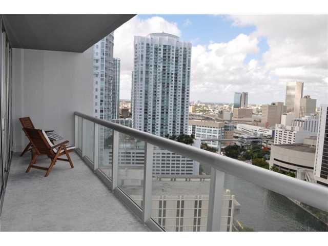 485 BRICKELL AV # 2403, Miami, FL 33131