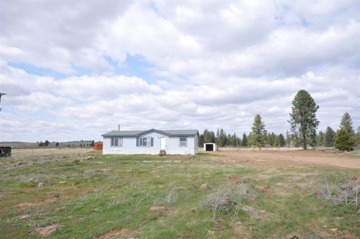 29832 W Tucker Prairie Rd, Edwall, WA 99008