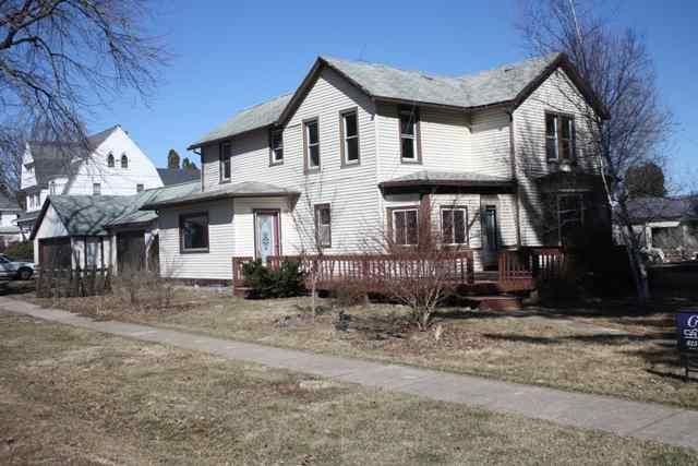 402 N Main St, Chadwick, IL 61014