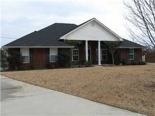 4916 Montauk Trail, Owens Cross Roads, AL 35763