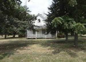 201 W Locust St, Coffey, MO 64636