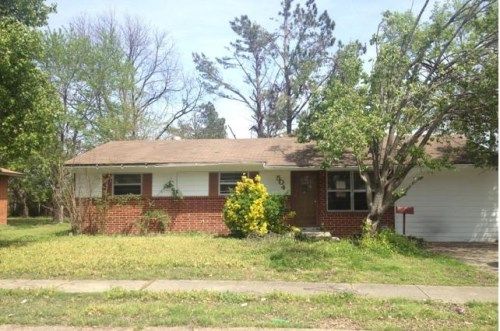 504 Oxford St, West Memphis, AR 72301