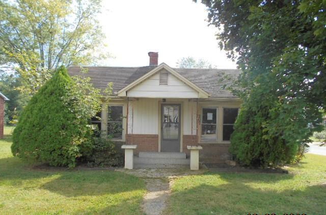 207 Mountain View St, Drexel, NC 28619