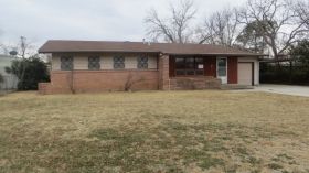 1310 North Rodgers Dr, Graham, TX 76450