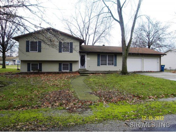 398 W Oak St, Aviston, IL 62216