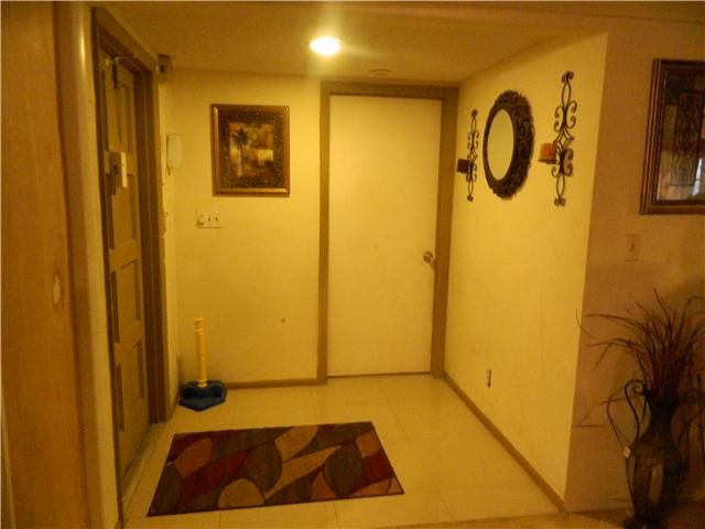 6102 ORCHARD TREE LN, Fort Lauderdale, FL 33319