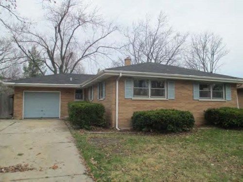 2828 Tyler Ave, Waukegan, IL 60087