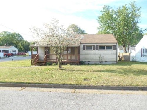 3400 Ivor St, Hopewell, VA 23860