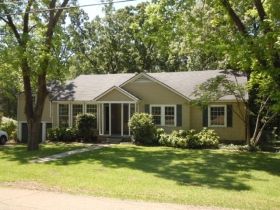 702 Oakwood Drive, Clinton, MS 39056