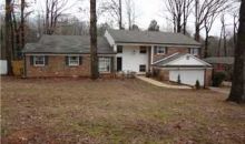 306 Colonial Dr Florence, AL 35630