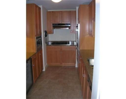 2 Avery St #17F, Boston, MA 02111
