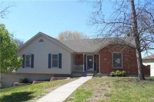 1119 SW 24th Street Ct, Blue Springs, MO 64015