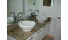 41 SE 5 ST # 2402 Miami, FL 33131