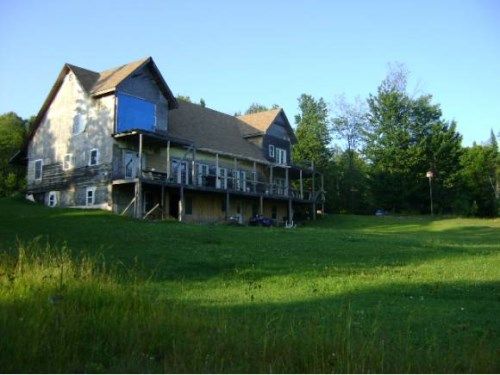 2896 Gore Rd, Derby Line, VT 05830