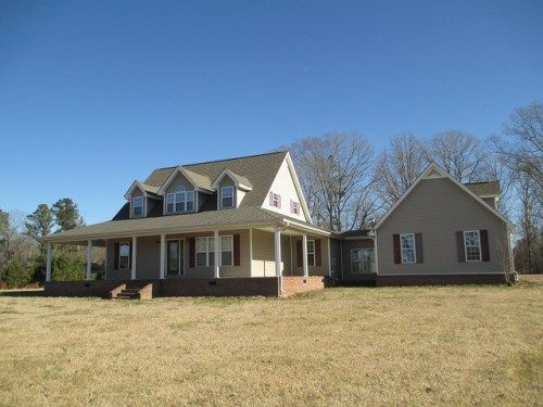 201 Foxtrap Rd, Tuscumbia, AL 35674