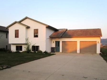 310 S Erickson Street, Houston, MN 55943