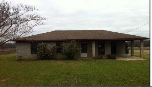 978 Holly Cemetery Rd, Franklin, TX 77856