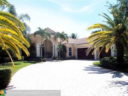 6840 NW 101ST TER, Pompano Beach, FL 33076