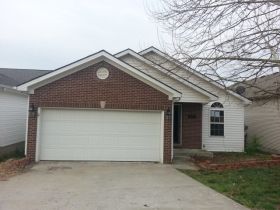 712 Lauren Dr, Nicholasville, KY 40356