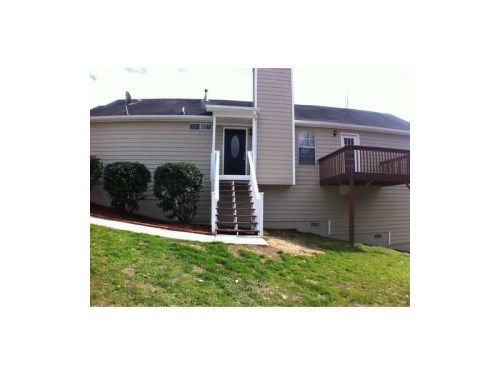 1243 Foxwood Dr, Douglasville, GA 30134