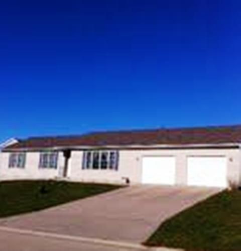 1001 Stuart Drive, Heyworth, IL 61745